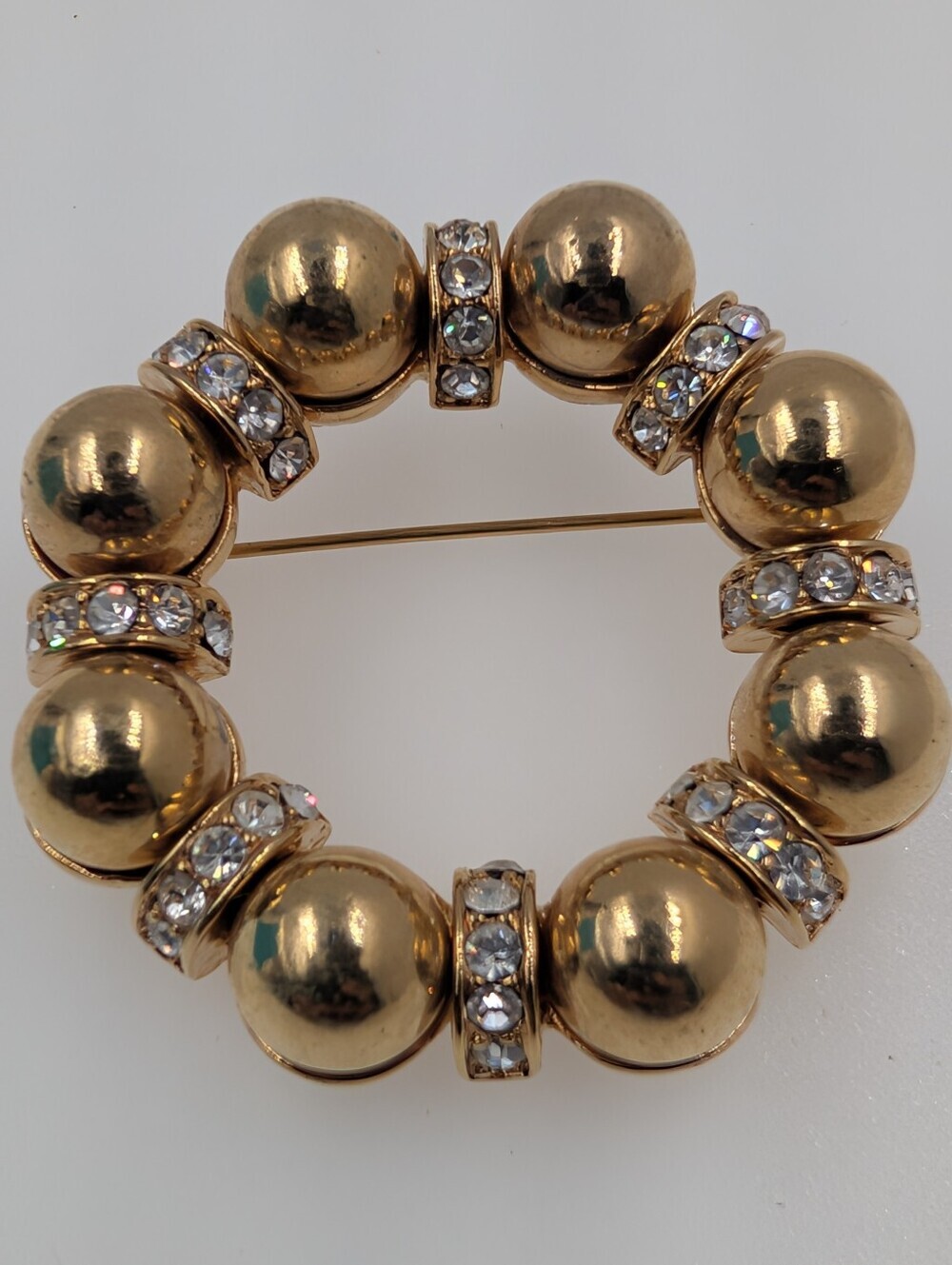 Vintage Liz Claiborne Gold Tone Ball  Rhinestone Rondell Circle Pin Brooch C36